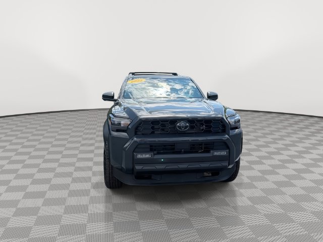 Used 2025 Toyota 4Runner TRD Off-Road Premium AWD/4WD image 4