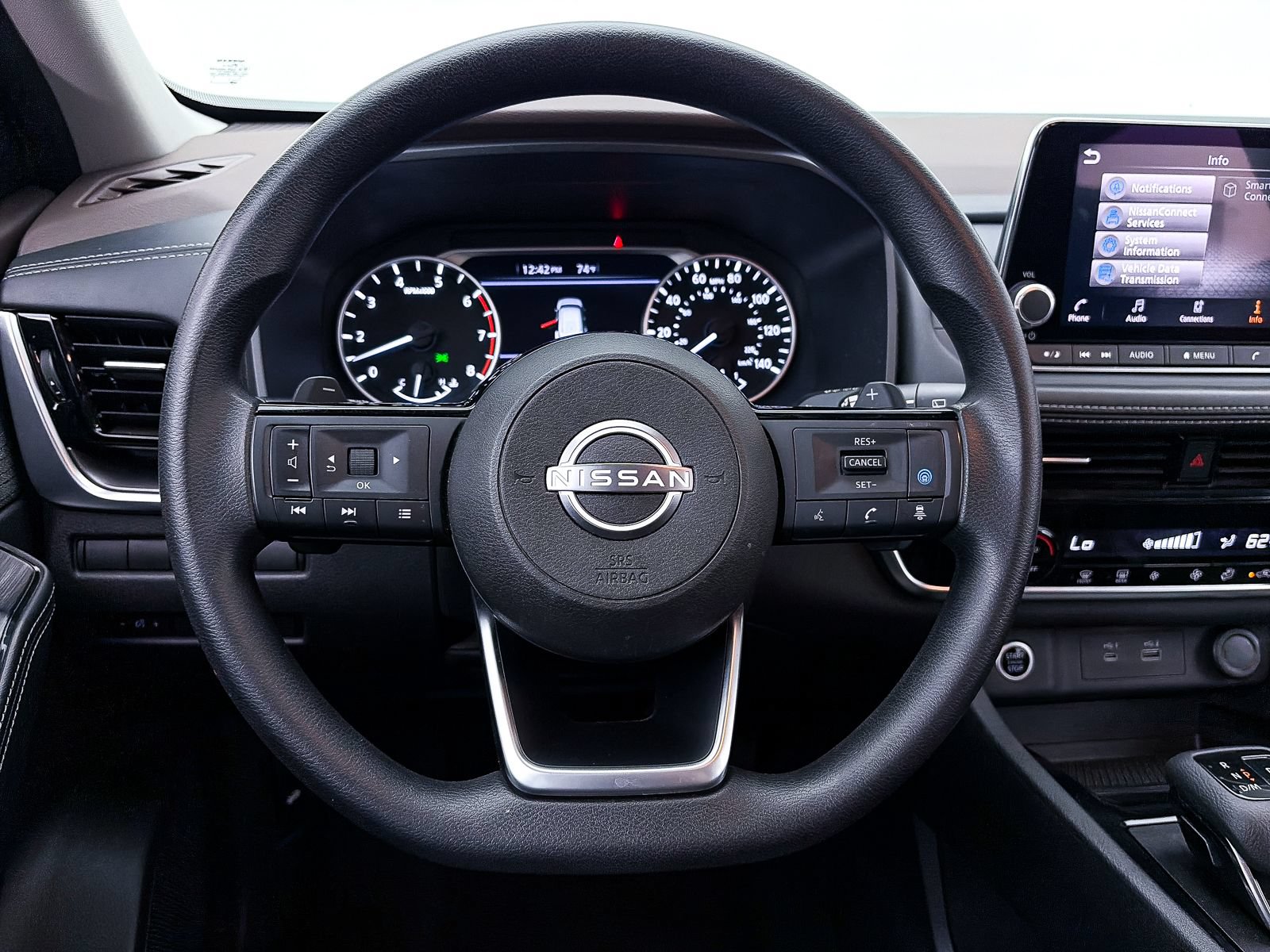Used 2022 Nissan Rogue SV FWD image 29