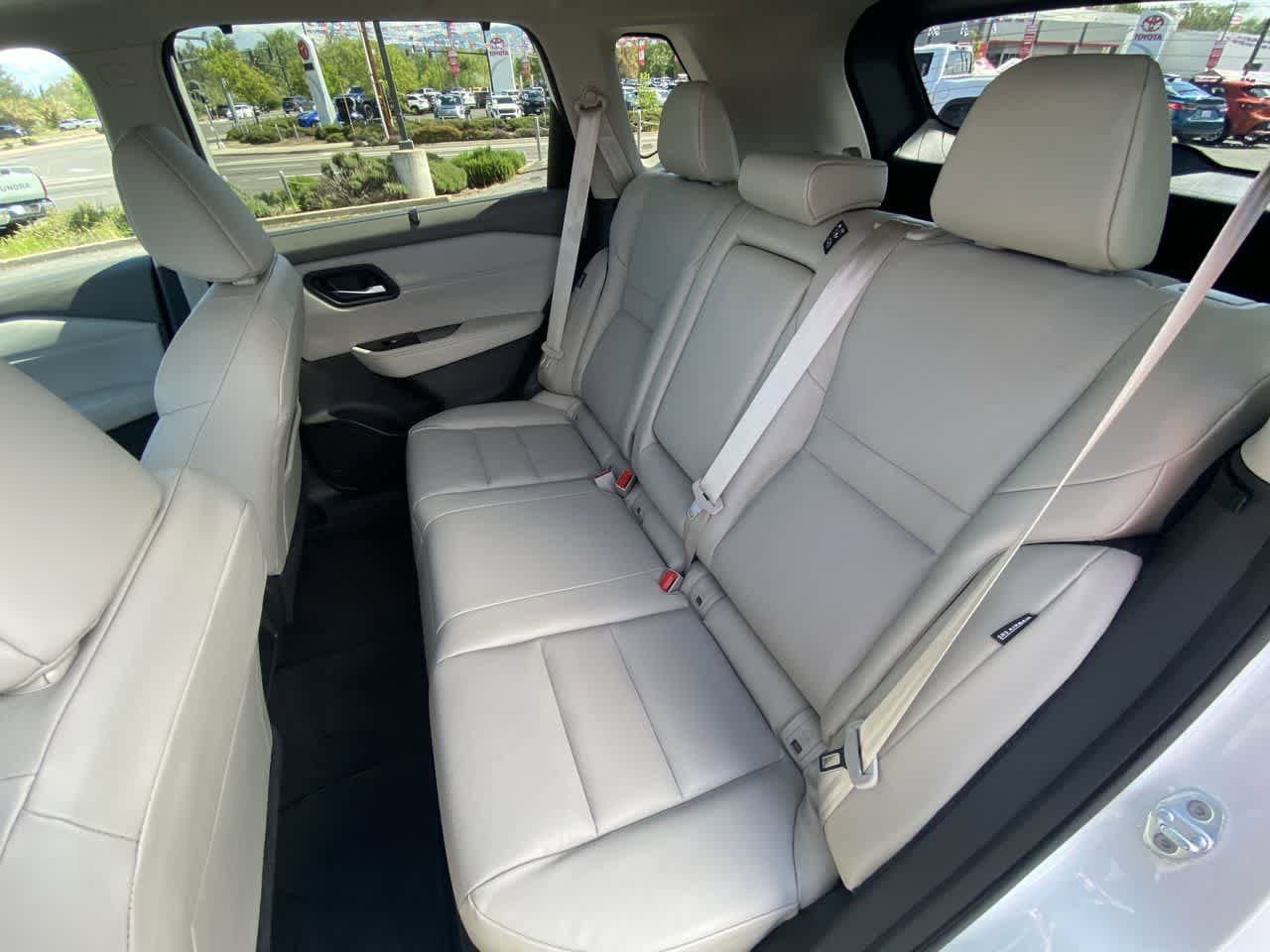 Used 2023 Nissan Rogue SV w/ SV Premium B Package AWD/4WD image 22