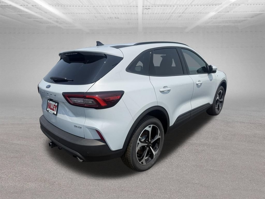 New 2026 Ford Escape ST-Line Select AWD/4WD image 3