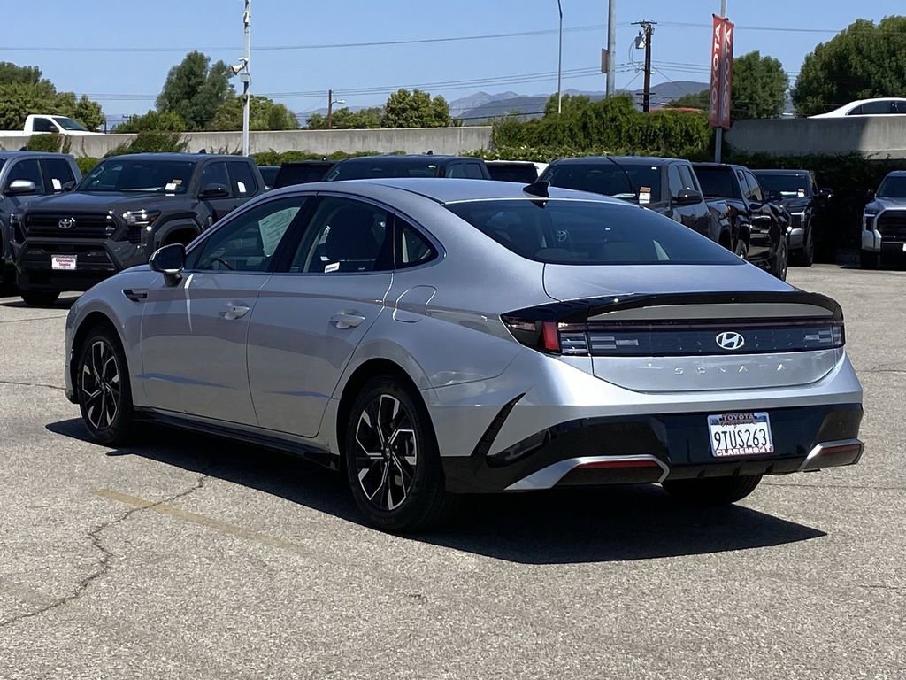 Used 2025 Hyundai Sonata SEL FWD image 40