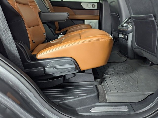 Used 2021 Lincoln Navigator Reserve w/ Luxury Package image 36