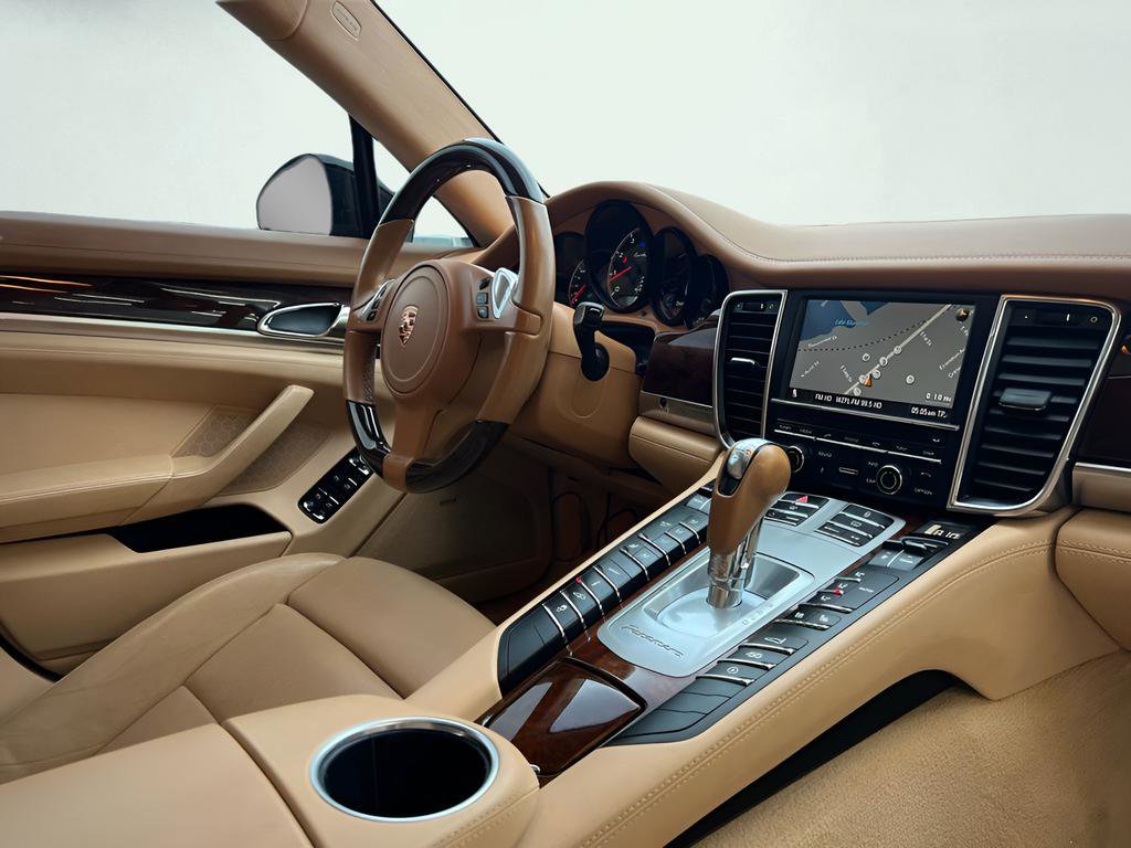 Used 2012 Porsche Panamera Turbo image 40