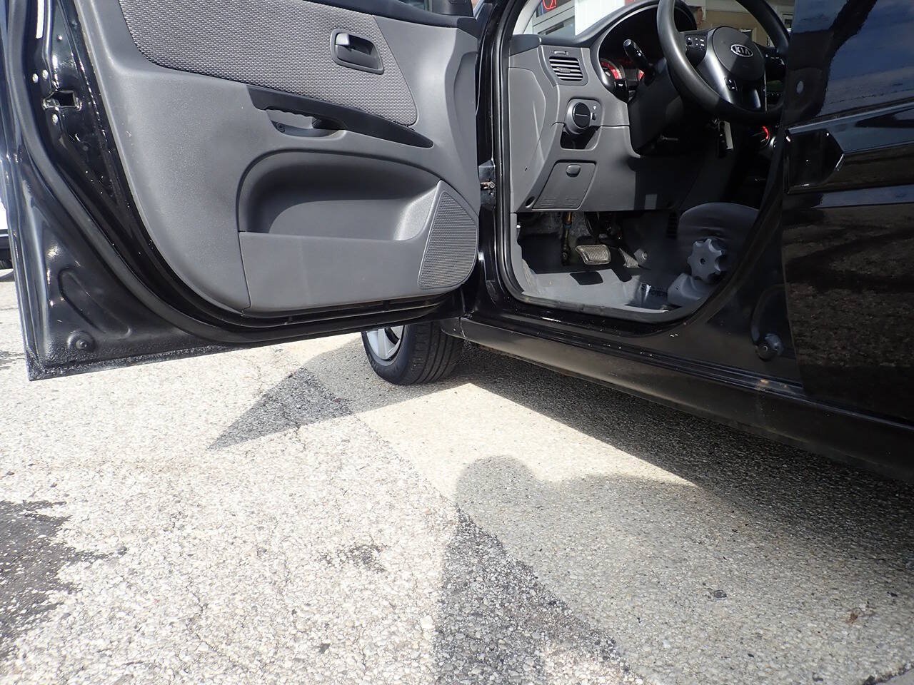 Used 2011 Kia Rio5 w/ Value Pkg FWD image 12