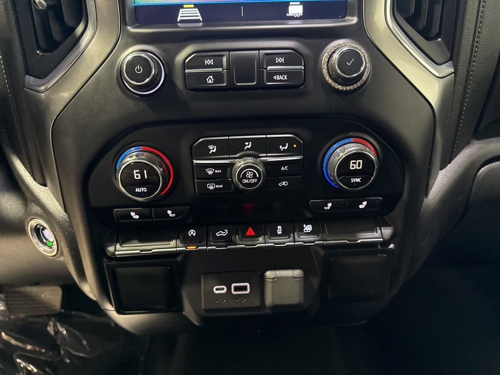 Used 2019 Chevrolet Silverado 1500 RST w/ All-Star Edition AWD/4WD image 18
