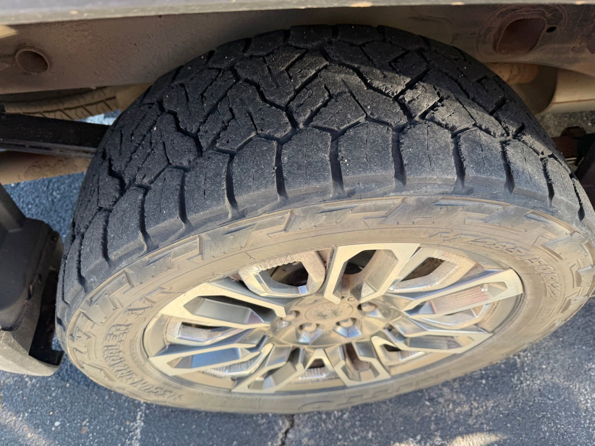 Used 2023 GMC Sierra 1500 Denali Ultimate image 5