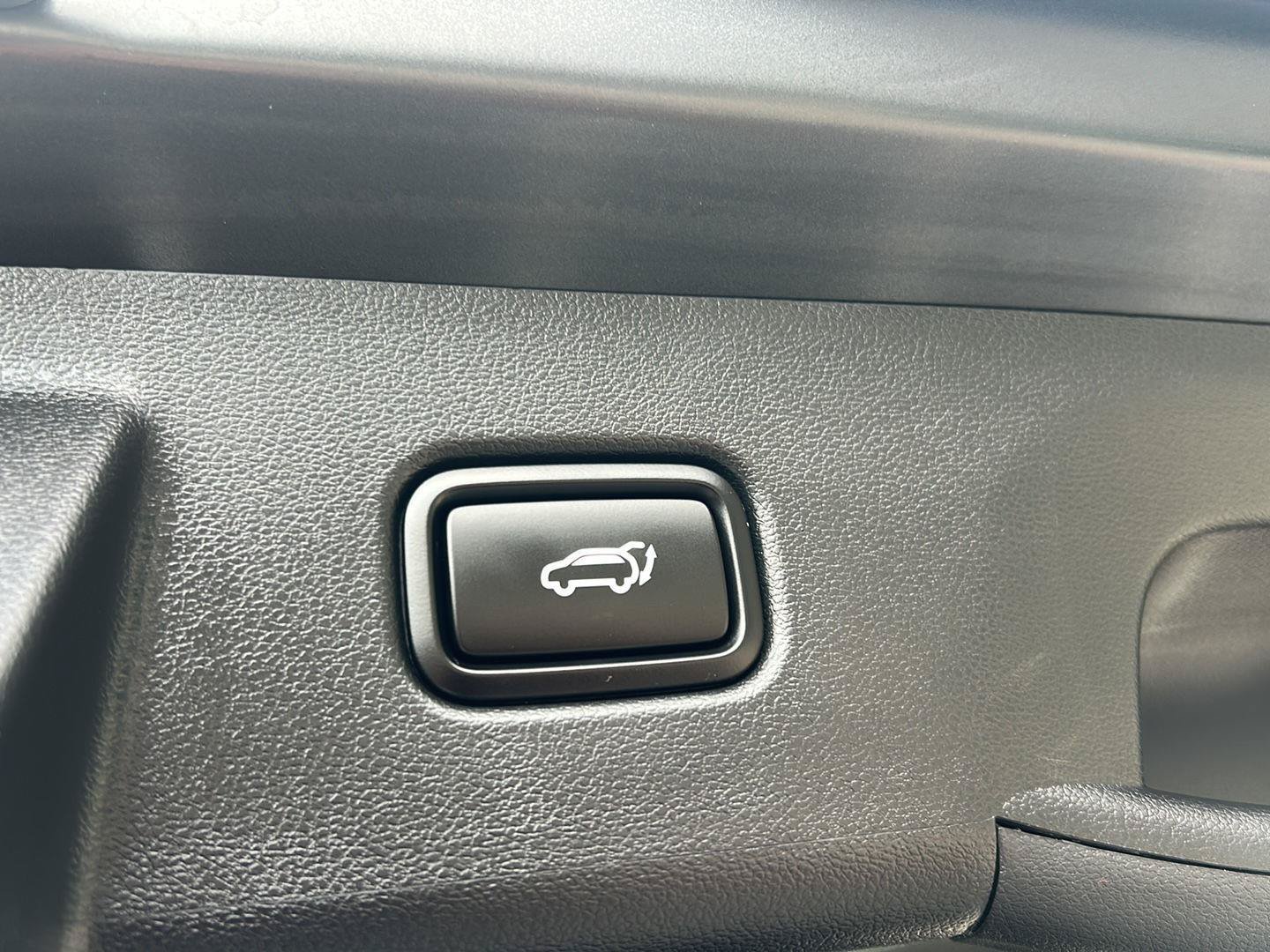 Certified 2025 Hyundai Tucson XRT AWD/4WD image 9
