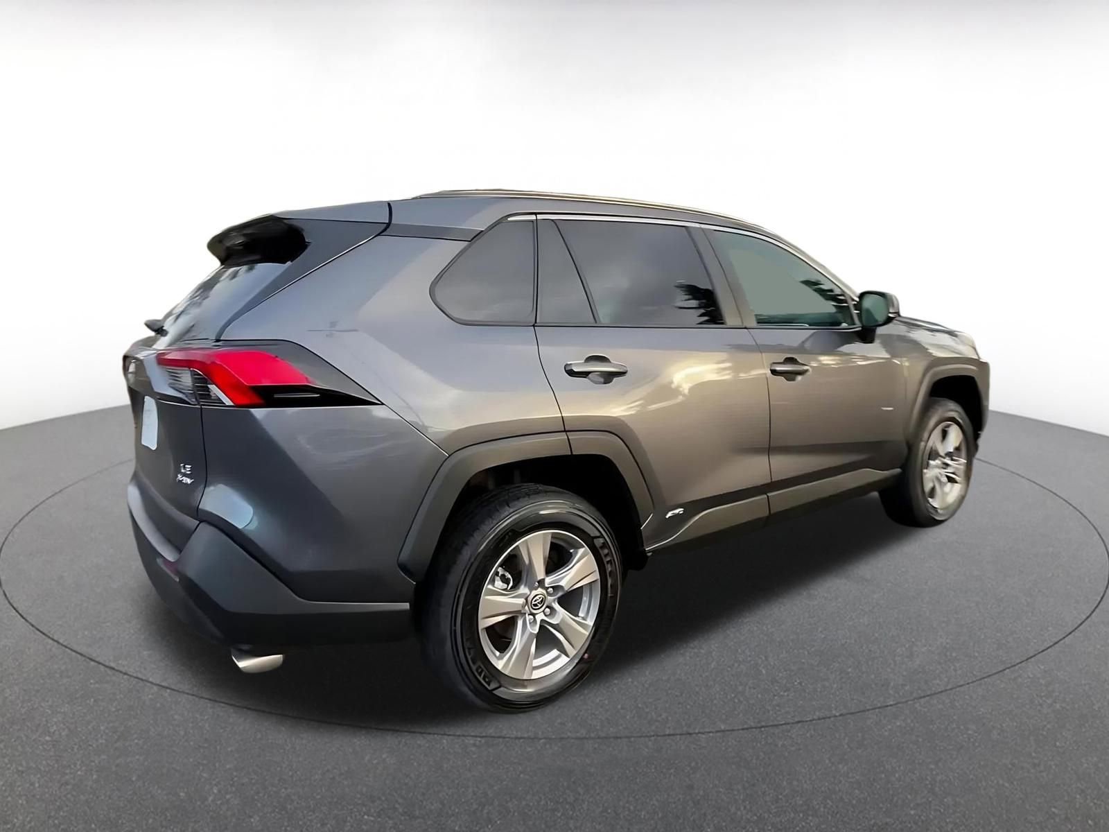 Used 2025 Toyota RAV4 LE image 14