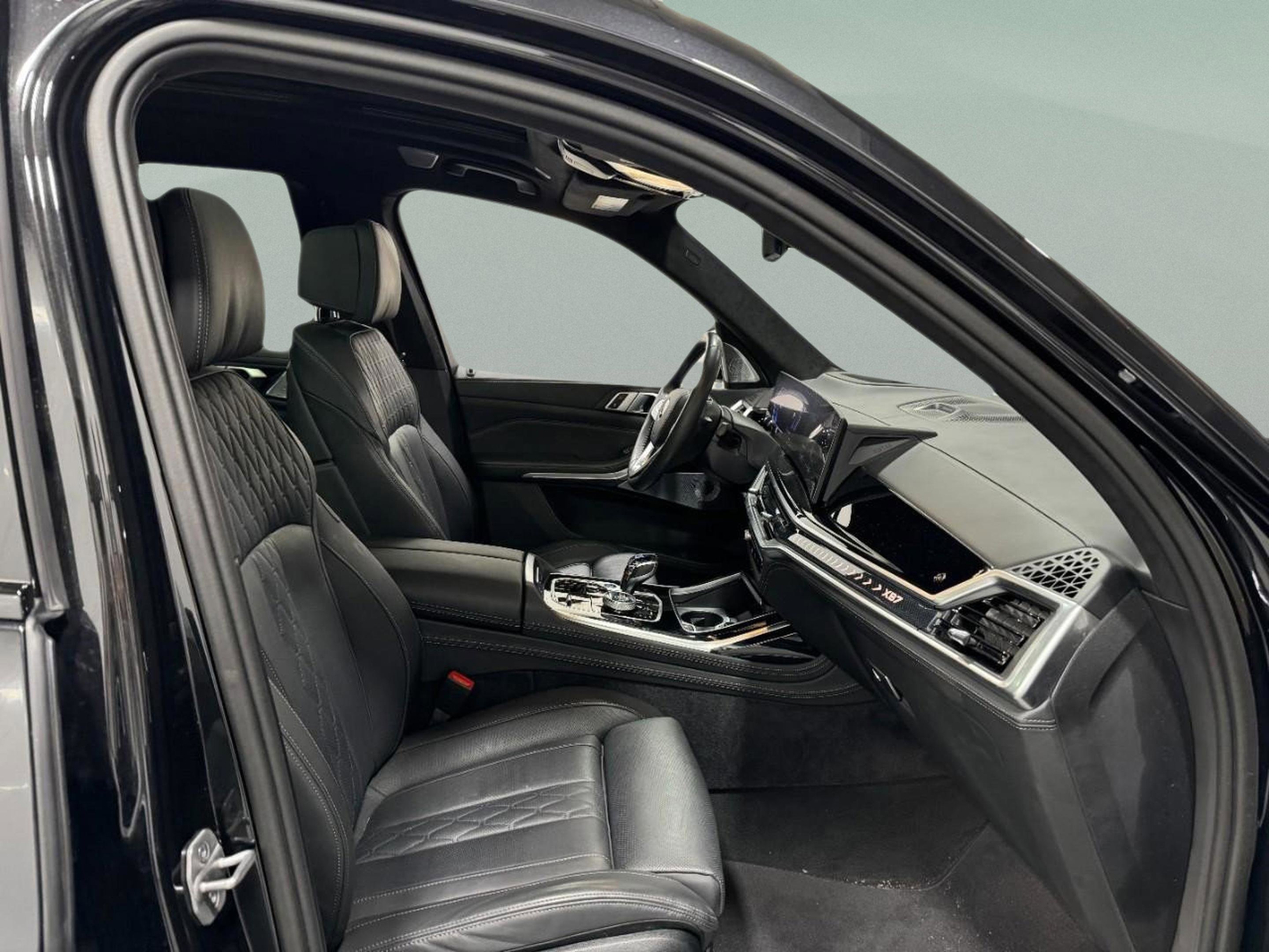 Certified 2024 BMW ALPINA XB7 ALPINA XB7 image 20