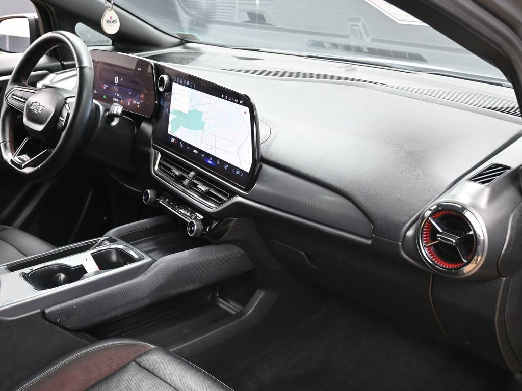 Used 2024 Chevrolet Equinox EV RS FWD image 35