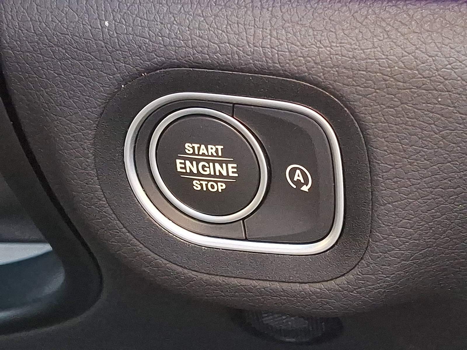 Certified 2025 Mercedes-Benz GLS 450 4MATIC image 25