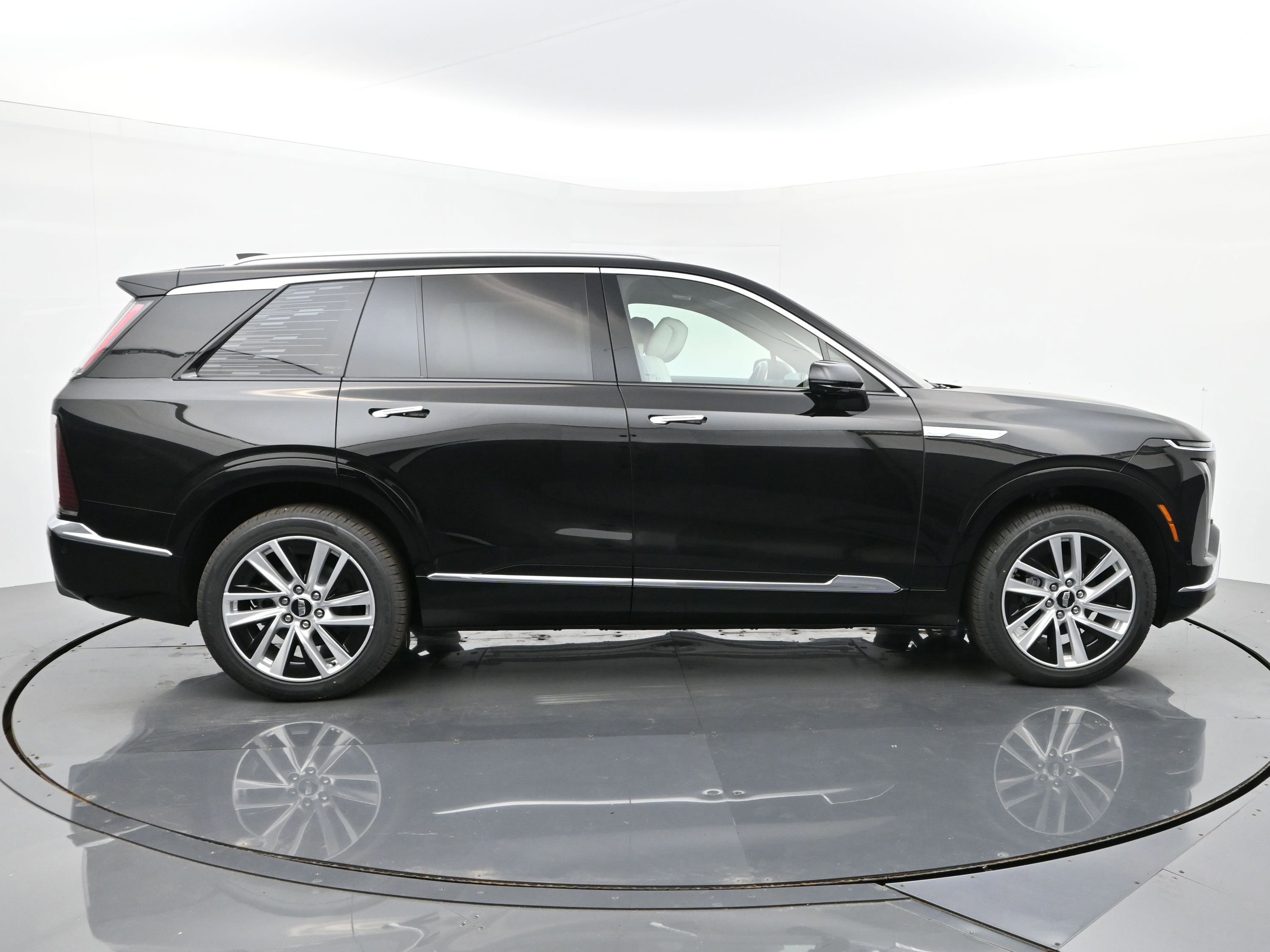 New 2026 Cadillac Vistiq Luxury w/ LPO, Floor Liner Package image 6