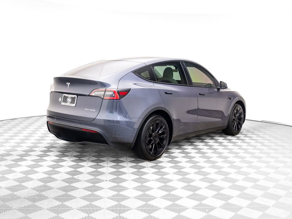 Used 2020 Tesla Model Y Long Range image 5