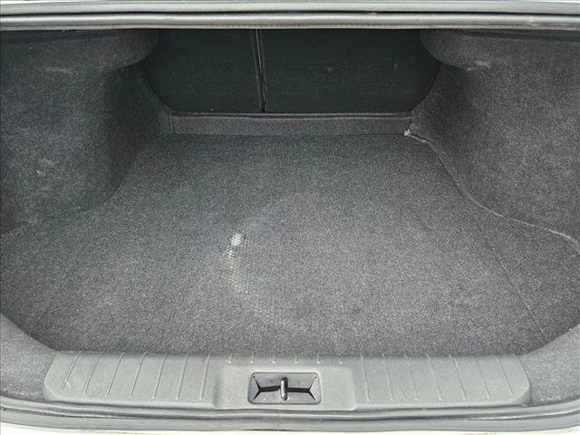 Used 2023 Nissan Sentra SV w/ SV Premium Package FWD image 6