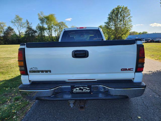 Used 2007 GMC Sierra 3500 SLT w/ Heavy-Duty Power Package AWD/4WD image 7