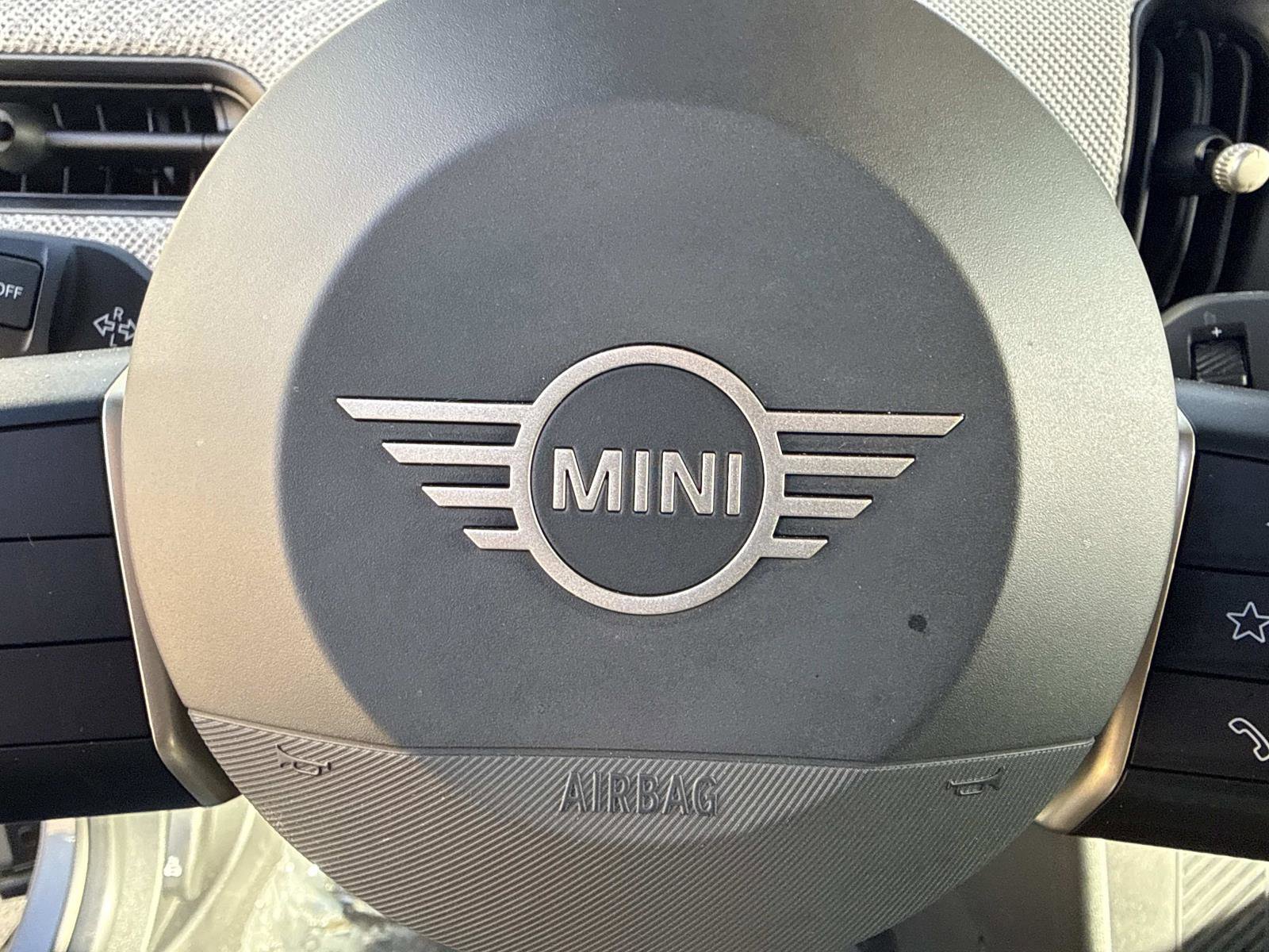 Certified 2025 MINI Cooper S FWD image 33