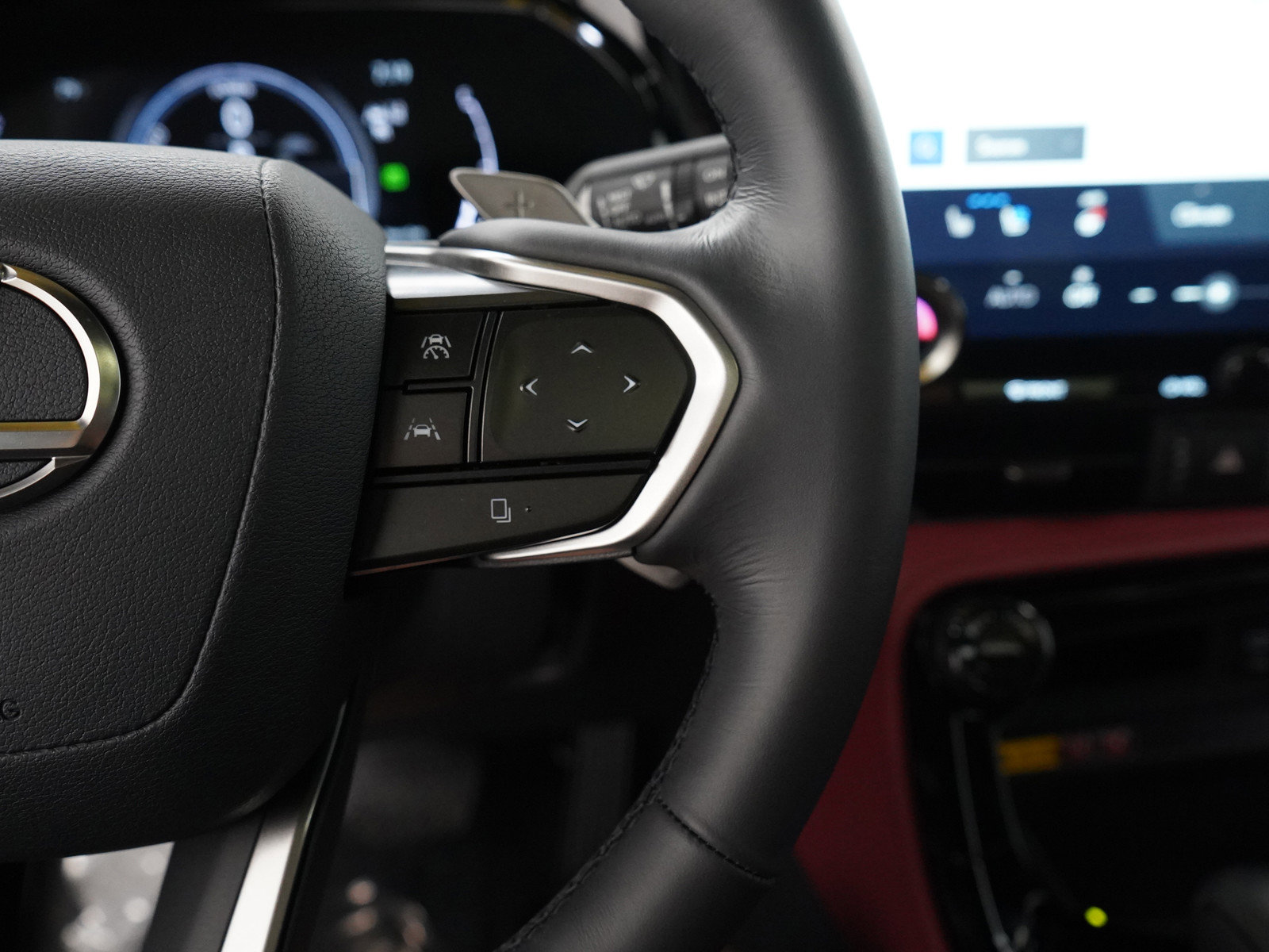 Used 2025 Lexus NX 450h+ AWD w/ Luxury Package image 25