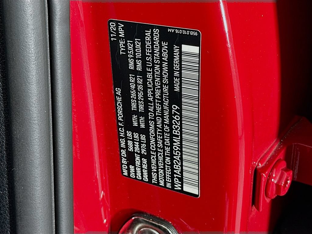 Certified 2021 Porsche Macan S AWD/4WD image 35