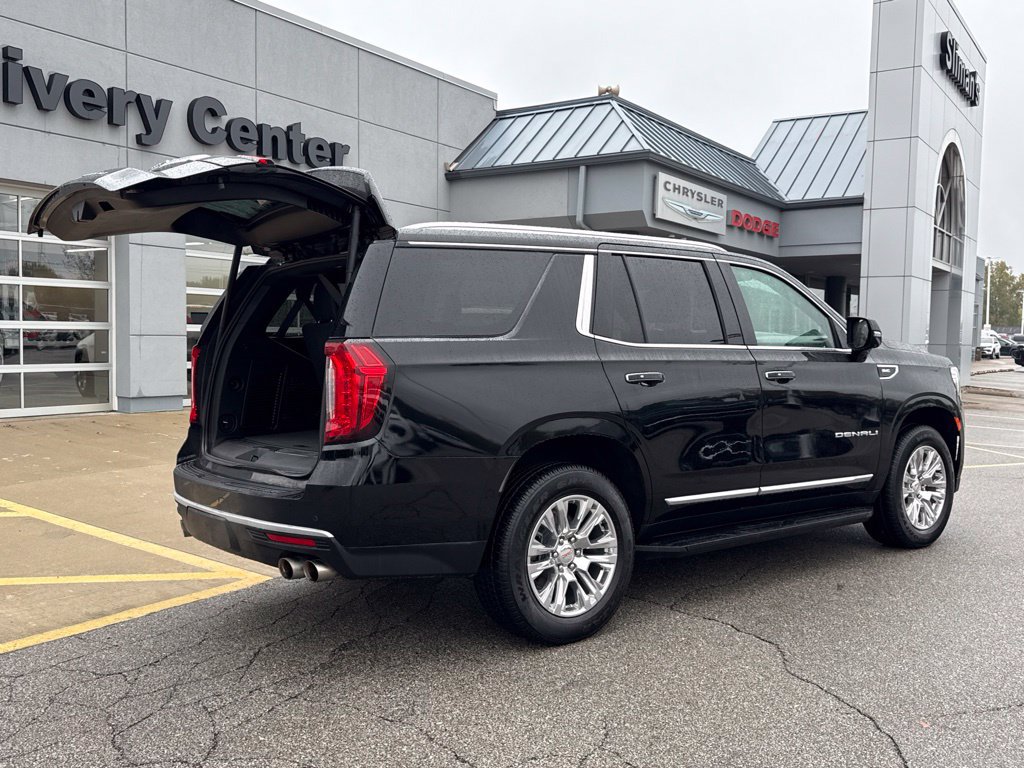 Used 2024 GMC Yukon Denali AWD/4WD image 11