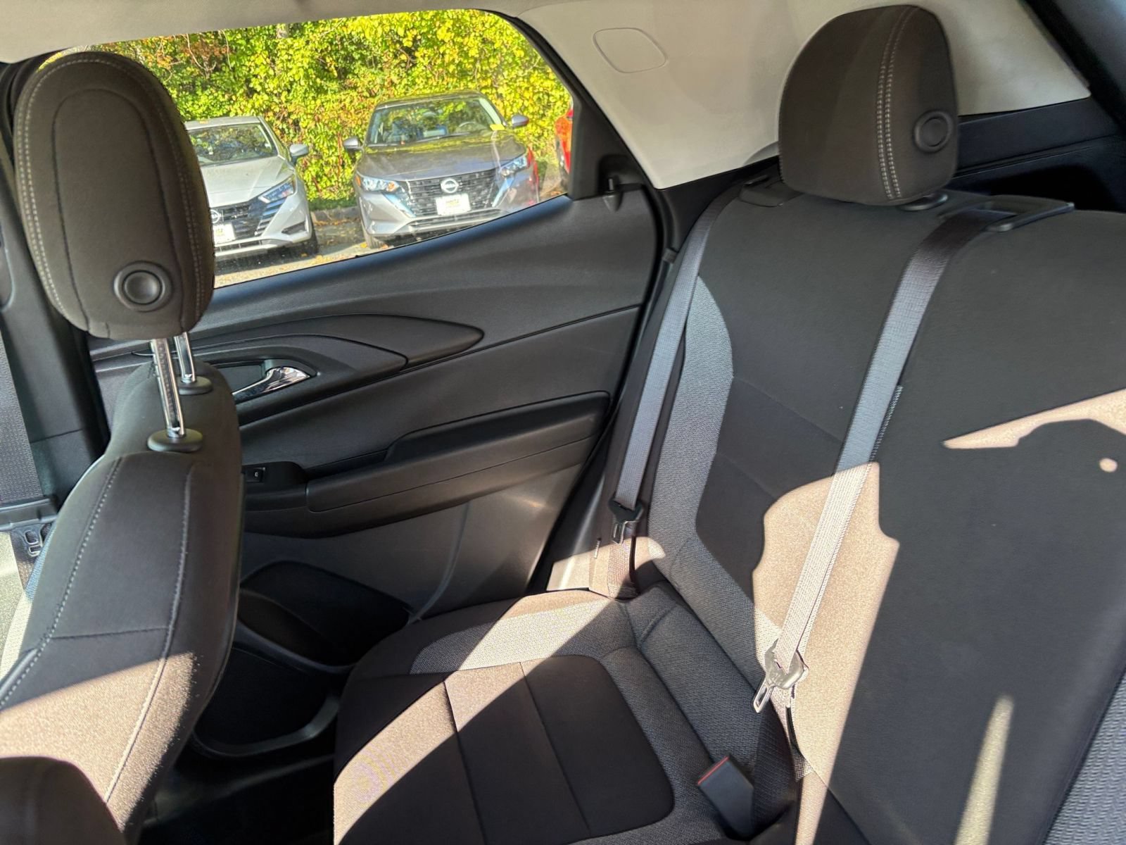 Used 2025 Chevrolet TrailBlazer LT FWD image 34
