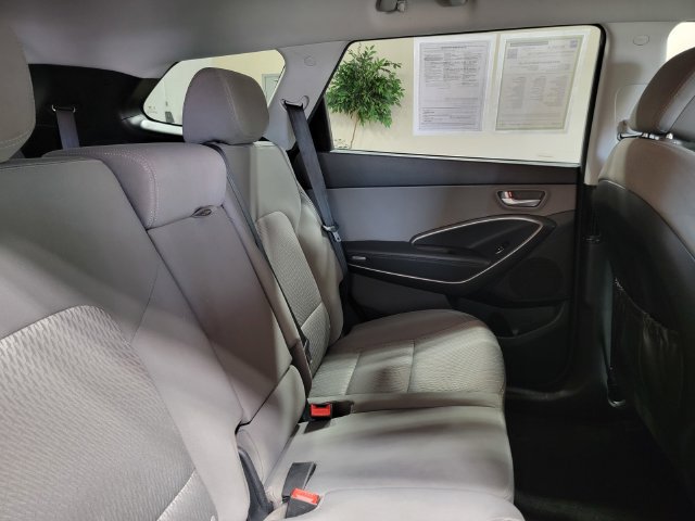 Used 2019 Hyundai Santa Fe XL SE AWD/4WD image 15