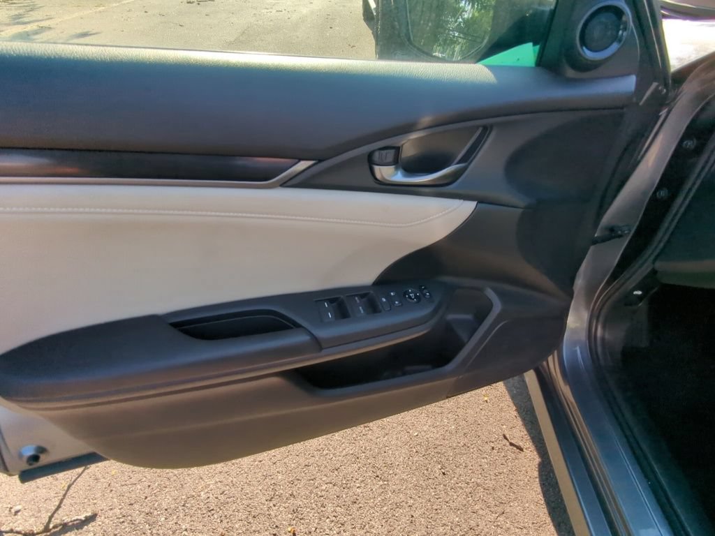 Used 2020 Honda Civic EX-L image 8