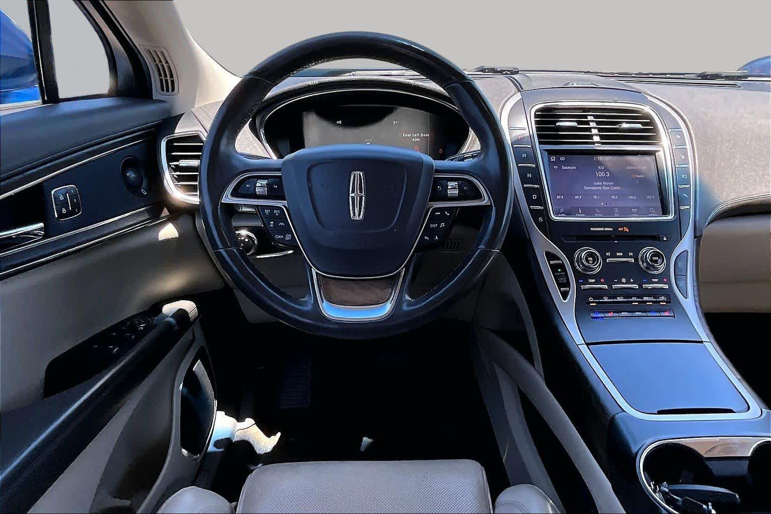 Used 2020 Lincoln Nautilus Reserve w/ Equipment Group 201A FWD image 6