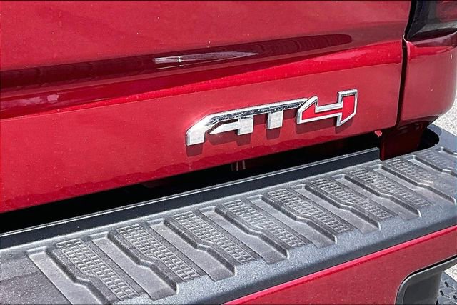 Used 2022 GMC Sierra 2500 AT4 w/ AT4 Premium Plus Package AWD/4WD image 27