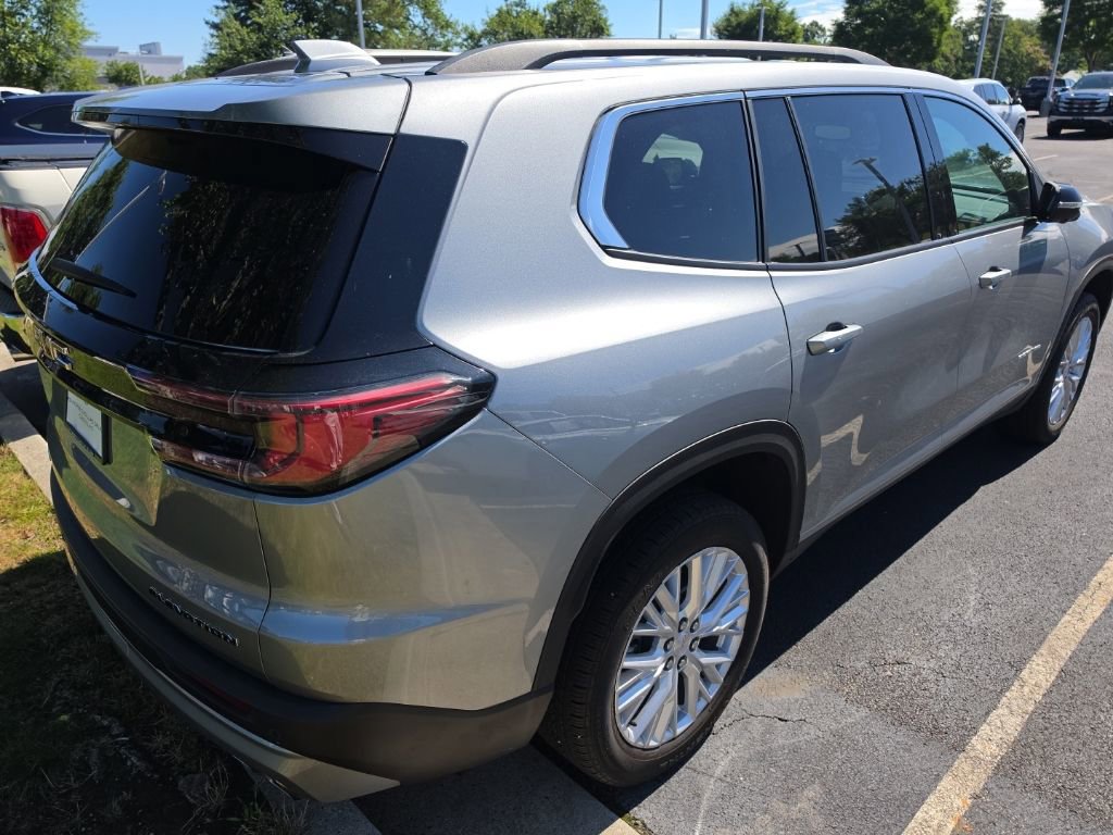 Used 2024 GMC Acadia Elevation w/ Luxury Package FWD image 11