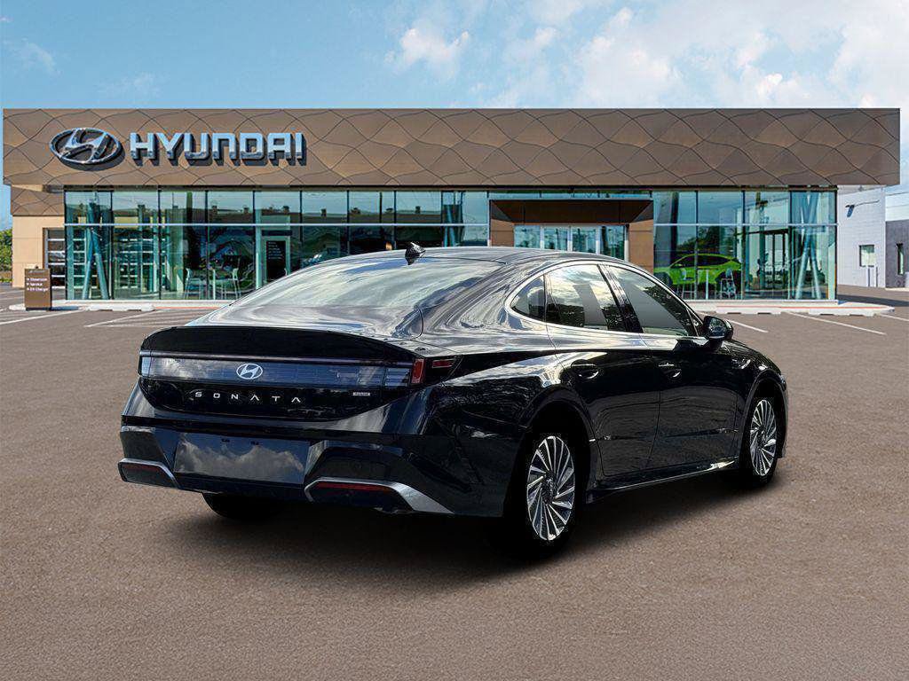 New 2026 Hyundai Sonata Limited FWD image 7