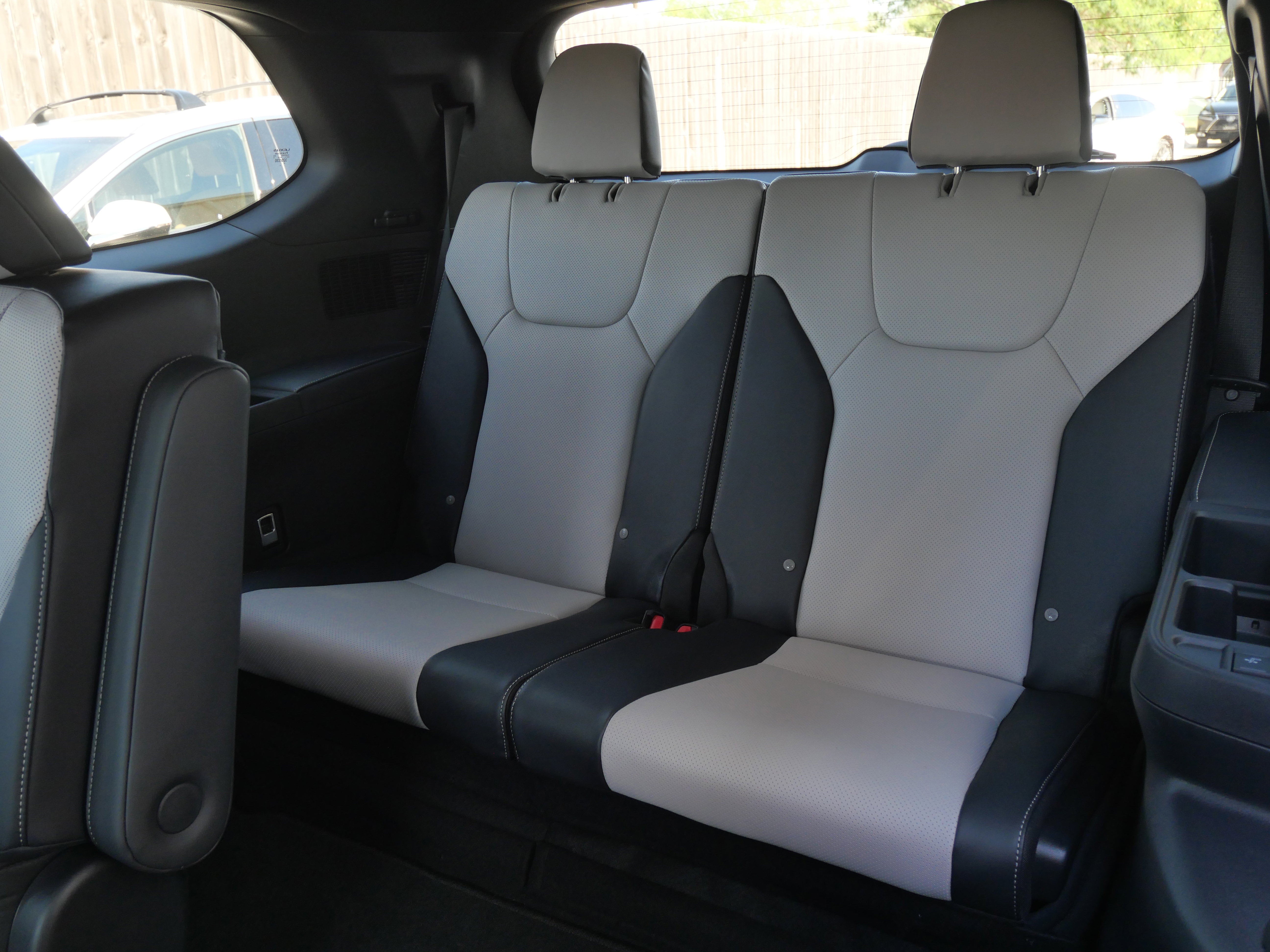 Used 2025 Lexus TX 500h AWD image 12