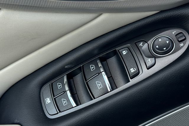 Used 2023 INFINITI Q50 Luxe w/ Cargo Package image 12