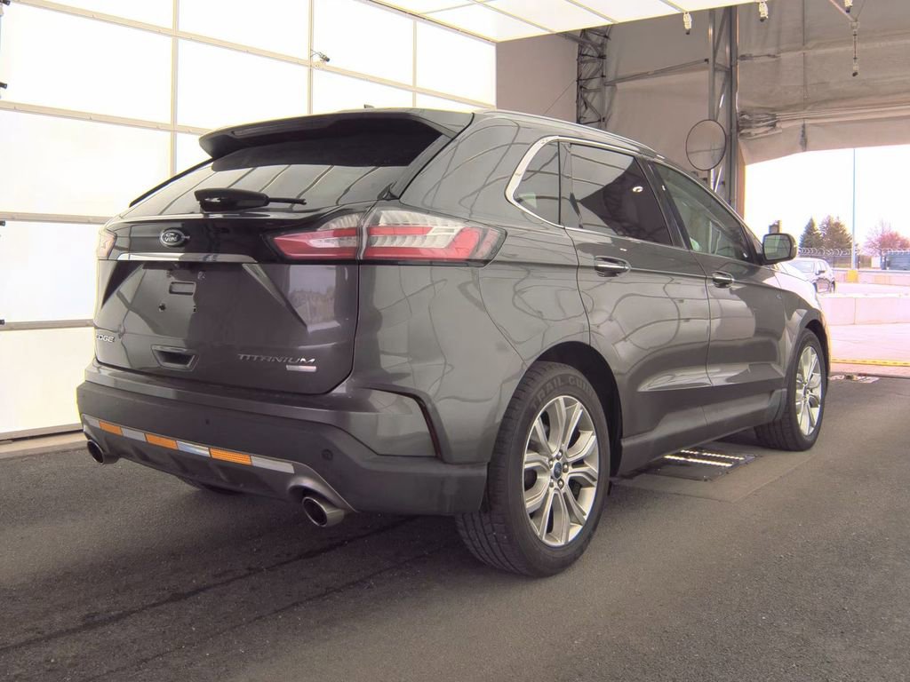 Used 2020 Ford Edge Titanium FWD image 2