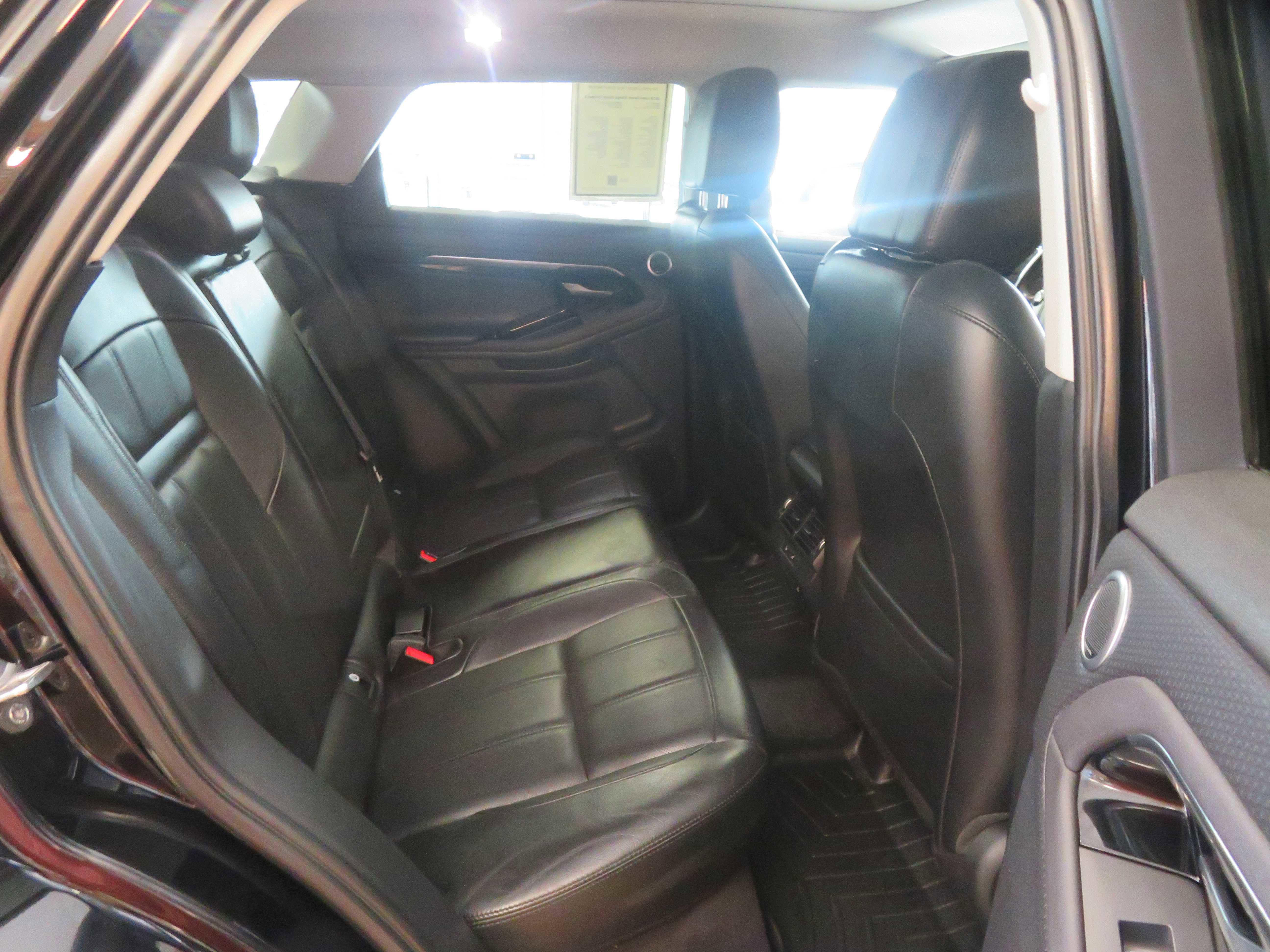 Used 2020 Land Rover Range Rover Evoque S image 22