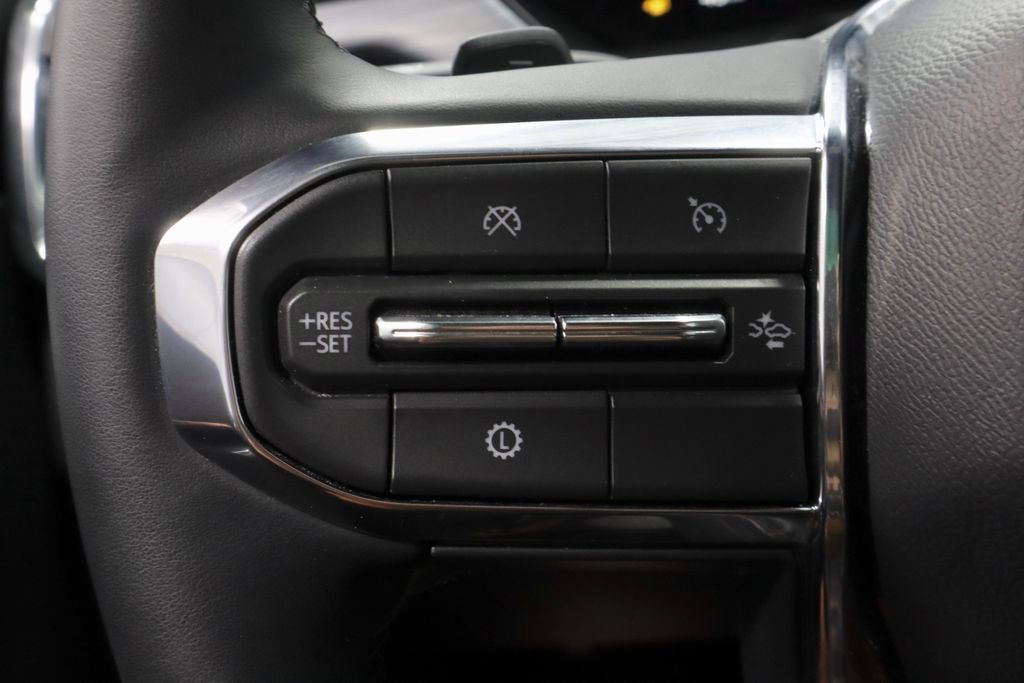 Used 2025 GMC Acadia Elevation AWD/4WD image 28