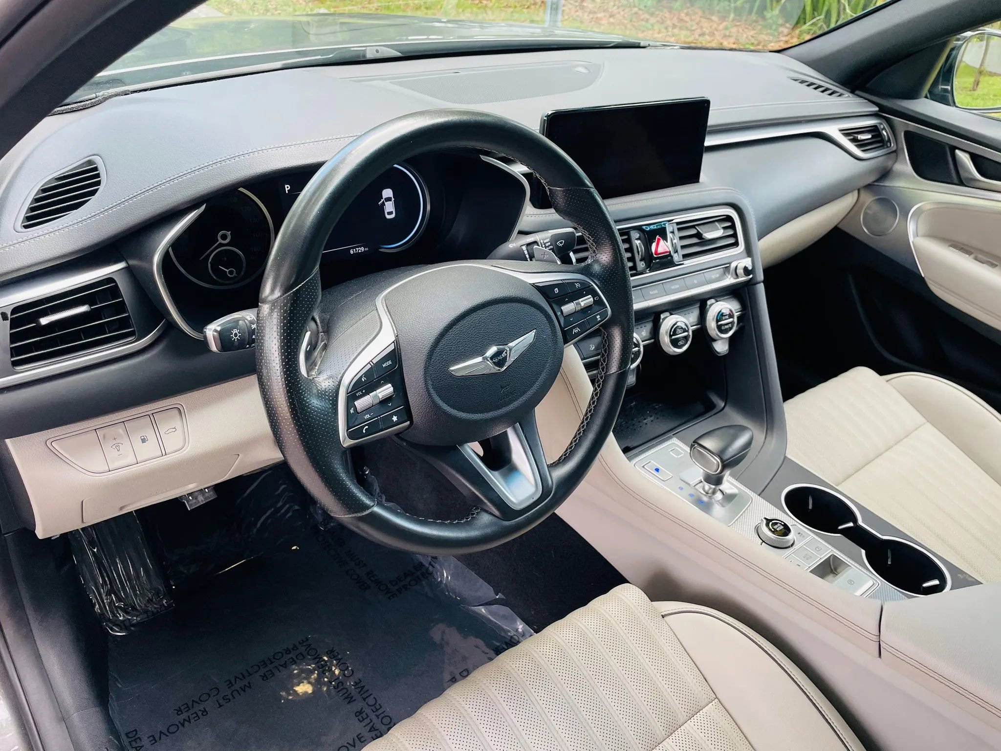 Used 2022 Genesis G70 2.0T w/ Prestige Package RWD image 11