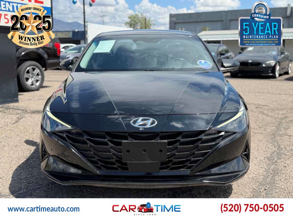 Used 2023 Hyundai Elantra SEL w/ Convenience Package FWD image 2