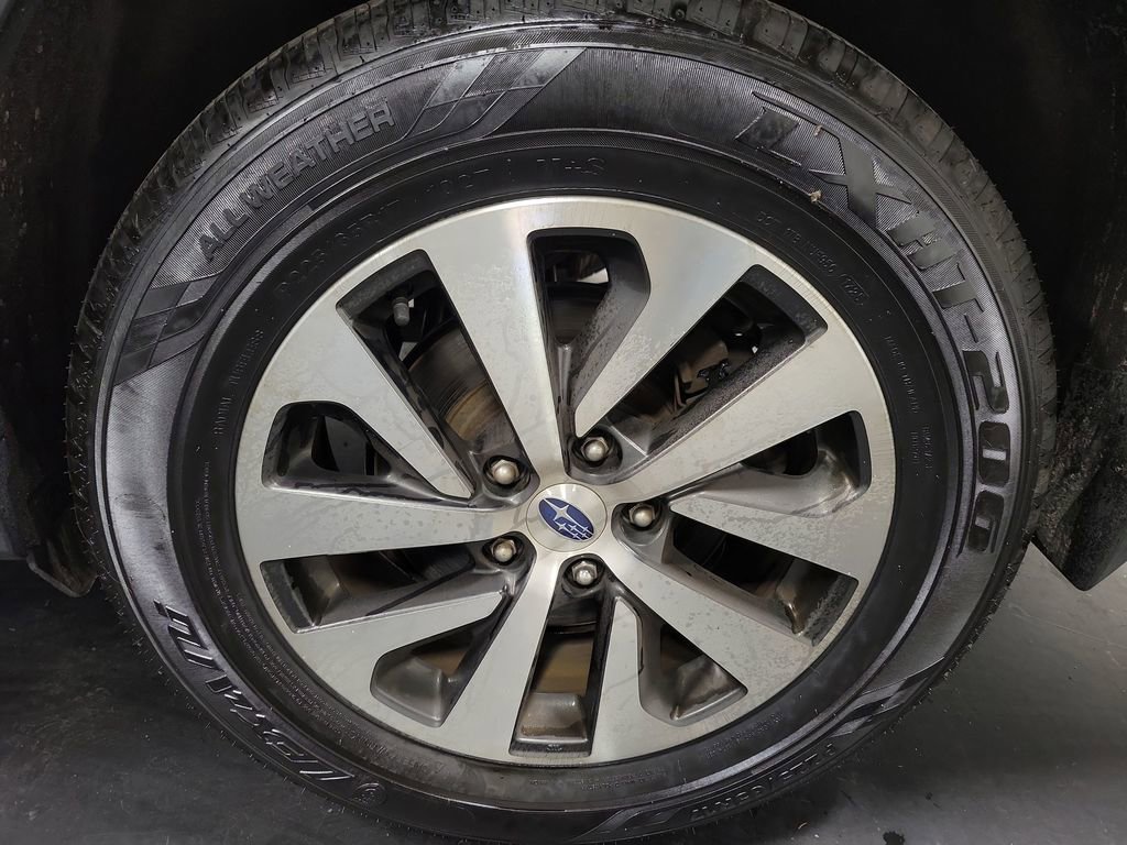 Used 2021 Subaru Outback Premium image 10