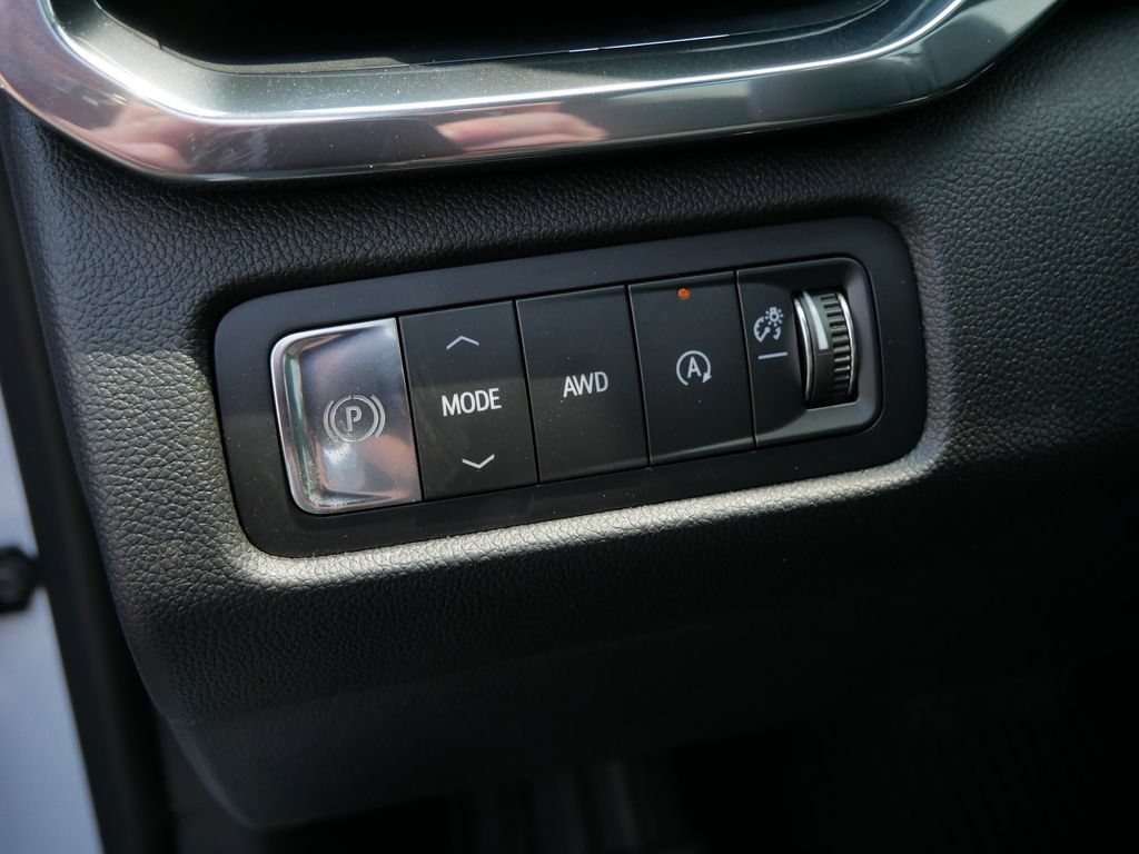 New 2026 GMC Acadia Denali w/ Super Cruise Package AWD/4WD image 9