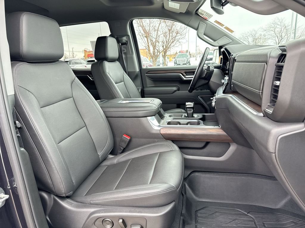 Used 2022 GMC Sierra 1500 SLT w/ SLT Premium Plus Package image 28