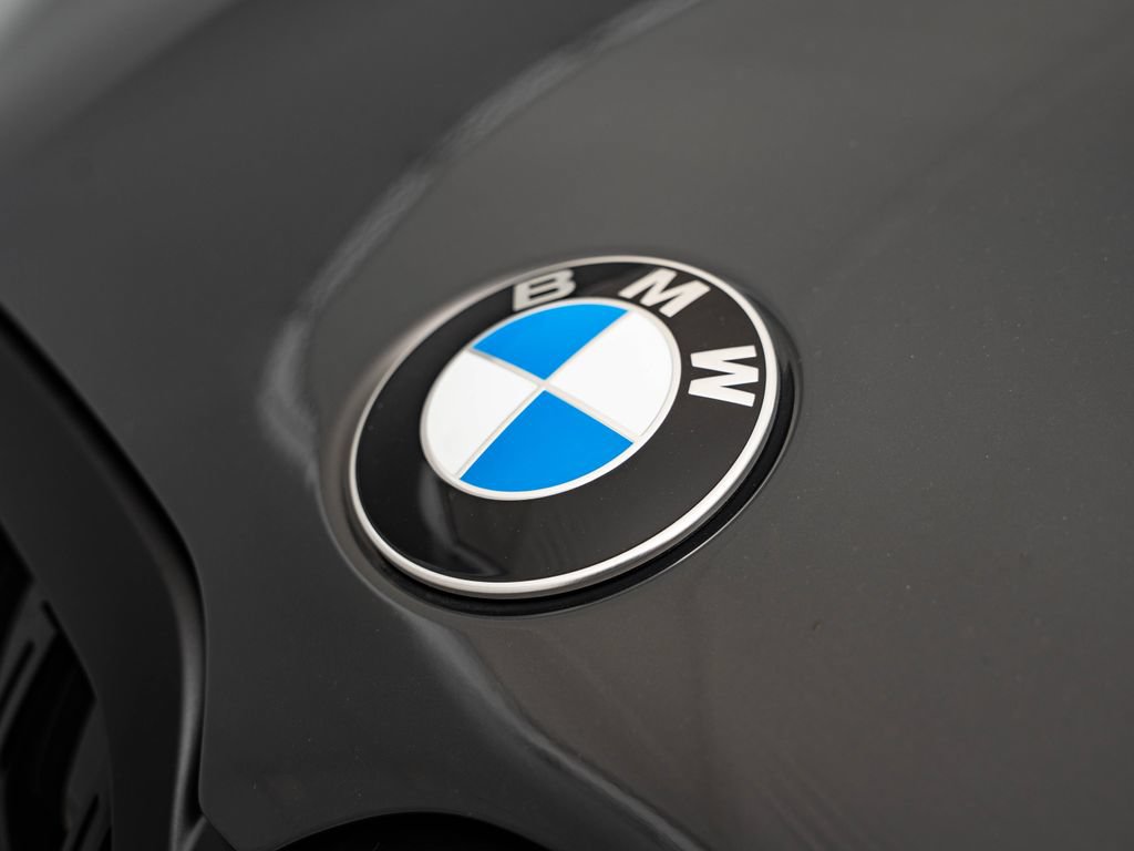 New 2027 BMW X7 xDrive40i w/ M Sport Package AWD/4WD image 3