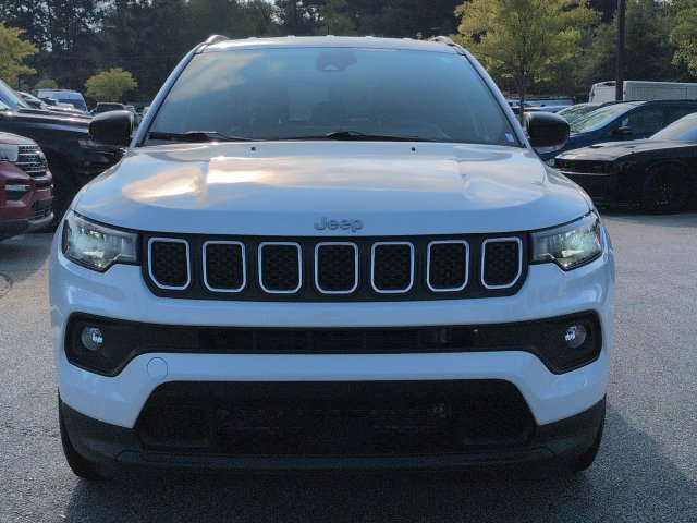 Certified 2023 Jeep Compass Latitude w/ Convenience Group AWD/4WD image 8