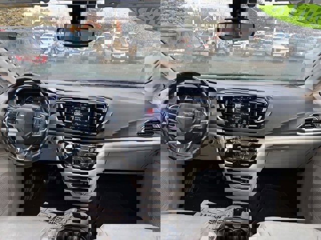 Certified 2018 Chrysler Pacifica Touring-L FWD image 14