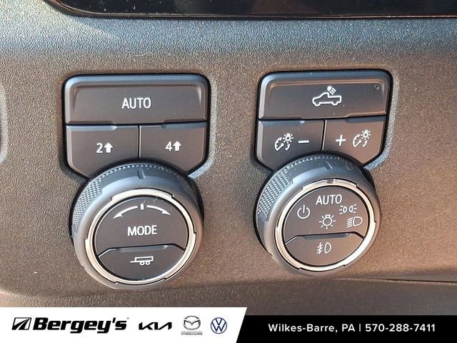 Used 2023 Chevrolet Silverado 1500 RST image 36