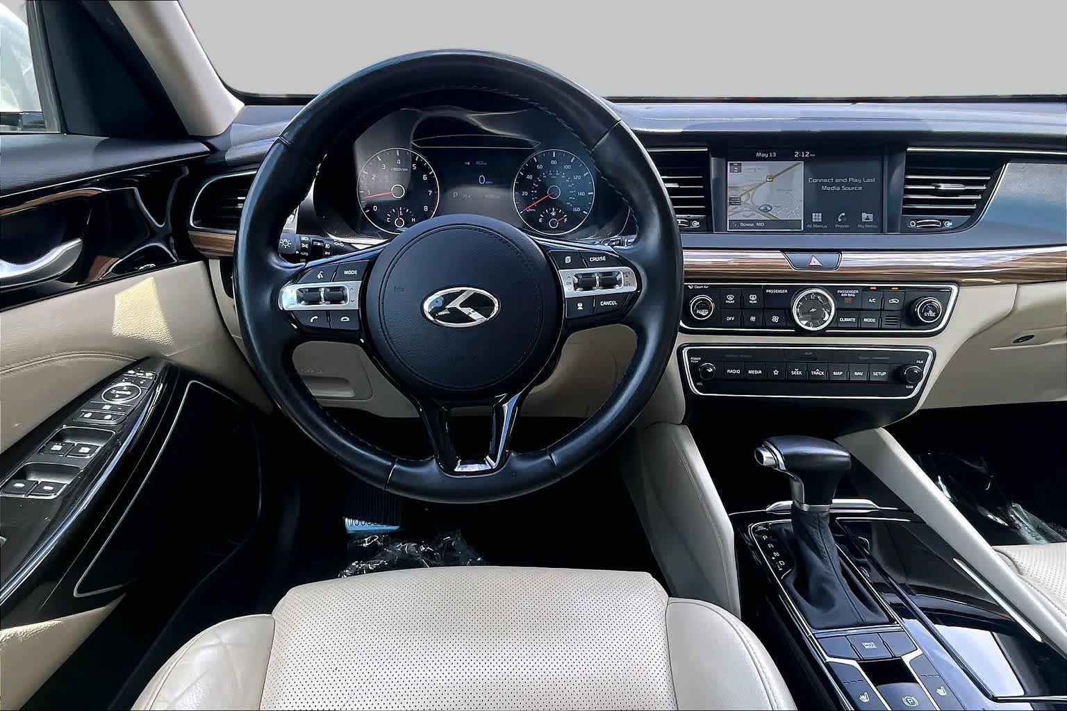 Used 2019 Kia Cadenza Technology FWD image 10