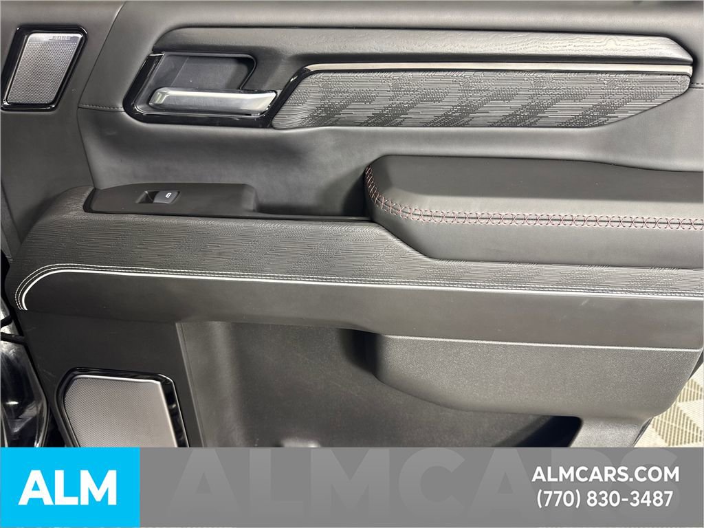 Used 2025 GMC Sierra 2500 AT4X image 19