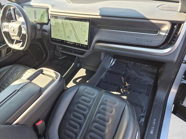 Used 2023 Rivian R1S Adventure AWD/4WD image 19