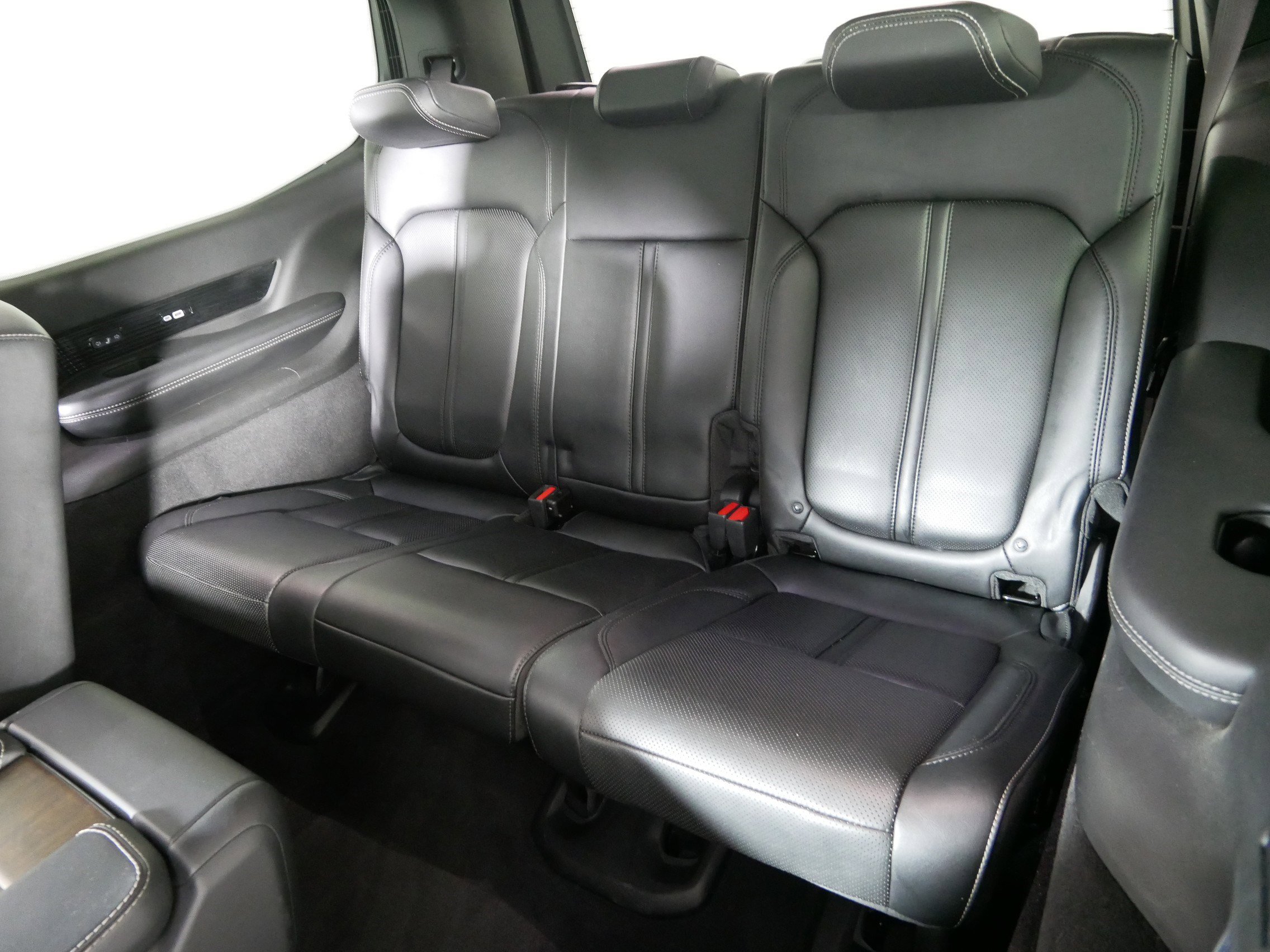 Used 2022 Jeep Grand Wagoneer Series I image 33