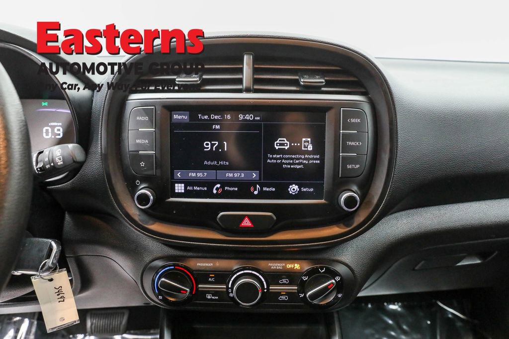 Used 2023 Kia Soul LX image 19