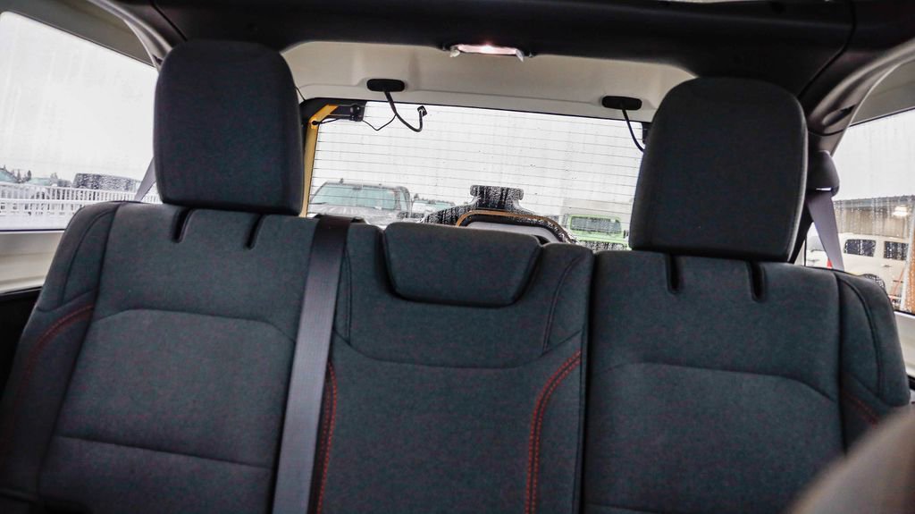 New 2025 Jeep Wrangler Unlimited Rubicon image 27